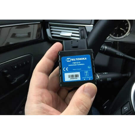 FM1010 GPS car locator without installation