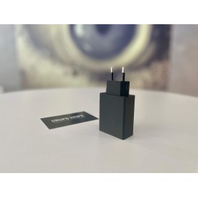 GSM-Mikrofon im echten Reiseadapter 5V 2A 【2025】