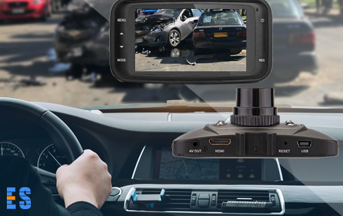 Registra per strada con una fotocamera per auto